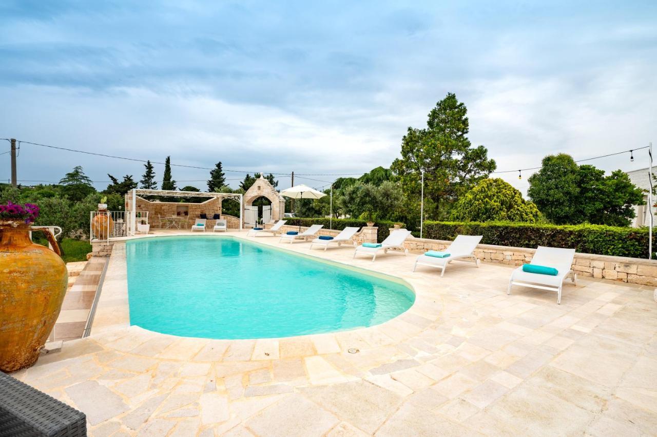 Trullo Il Focolare In Masseria Cisternino Exterior foto